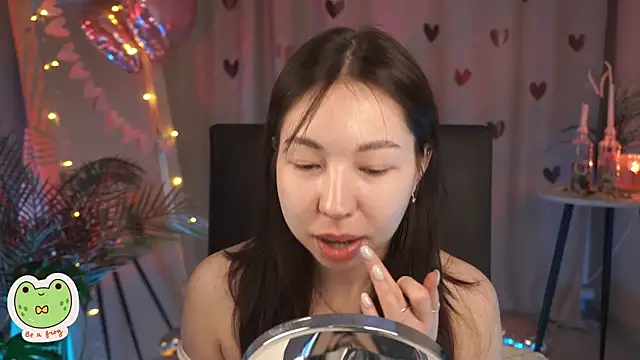 Snapshot of Sarah_Son chatting on February 17, 2025, 5:36 am Sarah Son online show from February 17, 2025, 5:36 am