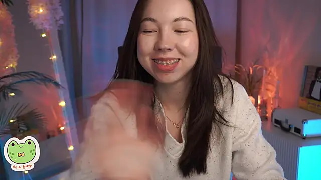 Snapshot of Sarah_Son chatting on February 26, 2025, 5:31 am Sarah Son online show from February 26, 2025, 5:31 am
