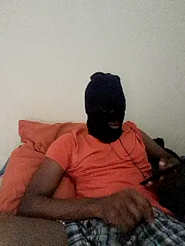 Snapshot of Gifttheskimaskboy chatting on December 4, 2024, 4:43 am Gifttheskimaskboy online show from December 4, 2024, 4:43 am