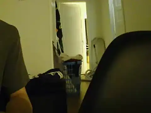 Snapshot of L0cKyseven77 chatting on February 13, 2025, 2:01 am L0cKyseven77 online show from February 13, 2025, 2:01 am