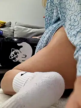 Snapshot of Miss____Mia_ chatting on January 16, 2025, 3:24 pm Miss    Mia  online show from January 16, 2025, 3:24 pm