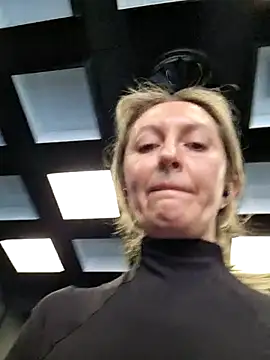 Snapshot of Miss____Mia_ chatting on February 7, 2025, 11:56 am Miss    Mia  online show from February 7, 2025, 11:56 am