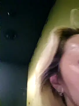 Snapshot of Miss____Mia_ chatting on February 14, 2025, 4:52 pm Miss    Mia  online show from February 14, 2025, 4:52 pm