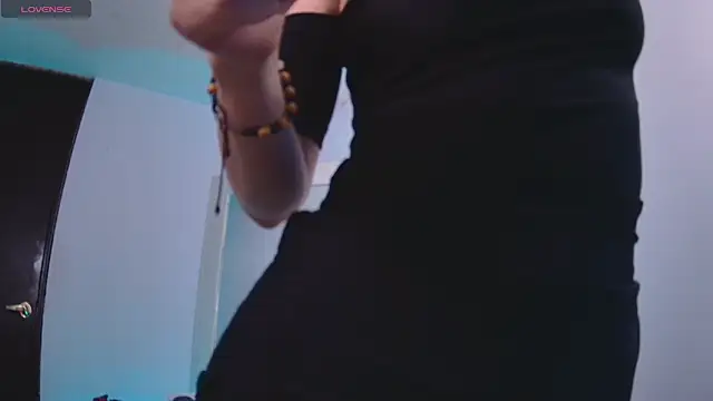 Snapshot of Lucy_Princes chatting on March 22, 2025, 4:24 am Lucy Princes online show from March 22, 2025, 4:24 am