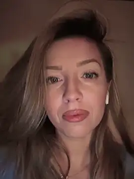 Snapshot of SonyaD_ chatting on December 27, 2024, 4:47 am SonyaD online show from December 27, 2024, 4:47 am