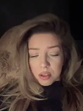 Snapshot of SonyaD_ chatting on December 30, 2024, 4:42 am SonyaD online show from December 30, 2024, 4:42 am