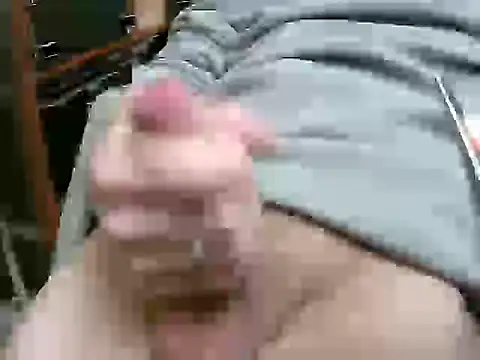 Snapshot of MF-Deutschland chatting on February 3, 2025, 9:19 am MF-Deutschland online show from February 3, 2025, 9:19 am