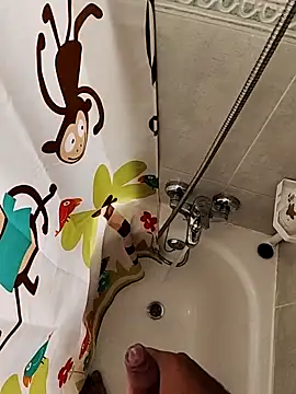 Snapshot of elbuenante chatting on October 7, 2025, 5:59 am elbuenante online show from October 7, 2025, 5:59 am