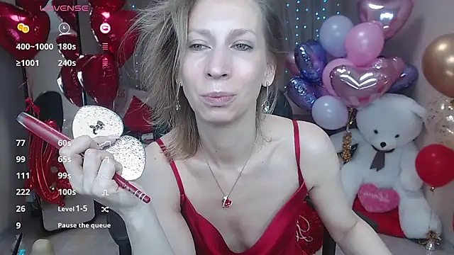 Snapshot of AdrianaSea chatting on February 14, 2025, 6:02 am AdrianaSea online show from February 14, 2025, 6:02 am
