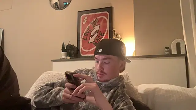 Snapshot of younghungginger chatting on December 5, 2024, 1:25 am younghungginger online show from December 5, 2024, 1:25 am