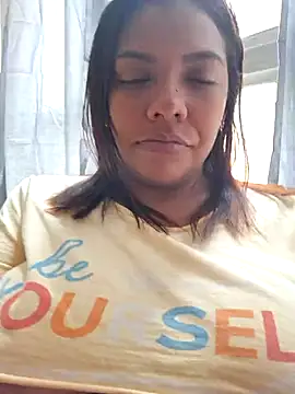 Snapshot of CanelitaPasion chatting on February 26, 2025, 1:19 pm CanelitaPasion online show from February 26, 2025, 1:19 pm