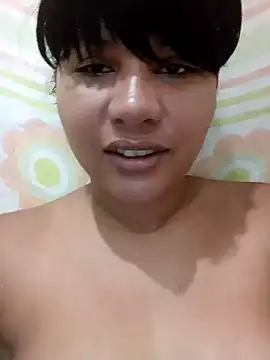 Snapshot of Yara0k chatting on January 7, 2025, 9:29 am Yara0k online show from January 7, 2025, 9:29 am