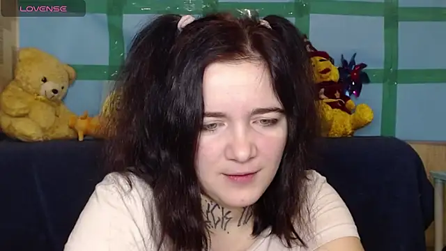 Snapshot of Yours_good_mood chatting on February 1, 2025, 6:43 am Yours good mood online show from February 1, 2025, 6:43 am