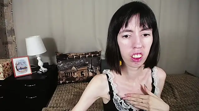 Snapshot of Unusual_G chatting on January 29, 2025, 6:54 am Unusual G online show from January 29, 2025, 6:54 am