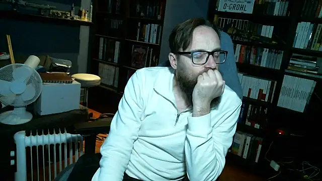 Snapshot of MeSteff chatting on December 27, 2024, 10:48 pm MeSteff online show from December 27, 2024, 10:48 pm