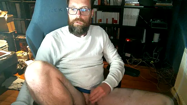 Snapshot of MeSteff chatting on September 21, 2025, 8:21 pm MeSteff online show from September 21, 2025, 8:21 pm