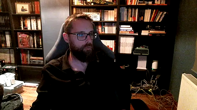 Snapshot of MeSteff chatting on October 12, 2025, 5:23 pm MeSteff online show from October 12, 2025, 5:23 pm