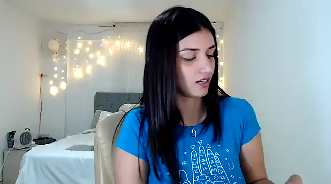 Snapshot of ZajiraShane chatting on December 13, 2024, 1:33 pm ZajiraShane online show from December 13, 2024, 1:33 pm