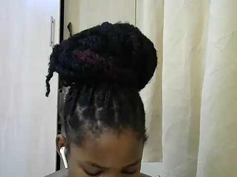 Snapshot of queen-sasha chatting on March 16, 2025, 1:17 pm queen-sasha online show from March 16, 2025, 1:17 pm