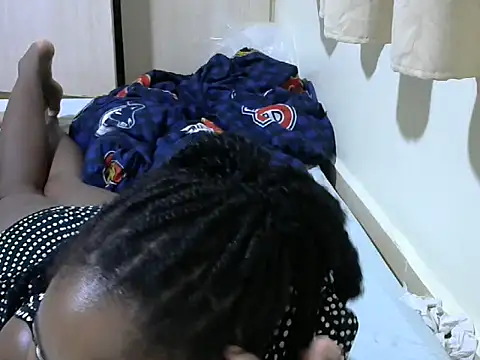 Snapshot of queen-sasha chatting on March 18, 2025, 4:37 pm queen-sasha online show from March 18, 2025, 4:37 pm
