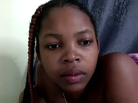 Snapshot of queen-sasha chatting on October 9, 2025, 4:32 am queen-sasha online show from October 9, 2025, 4:32 am