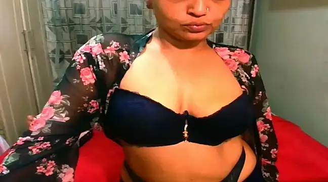 Snapshot of Indian_Blaze00 chatting on February 25, 2025, 7:14 pm Indian Blaze00 online show from February 25, 2025, 7:14 pm