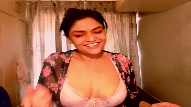 Snapshot of Indian_Blaze00 chatting on February 27, 2025, 4:32 pm Indian Blaze00 online show from February 27, 2025, 4:32 pm