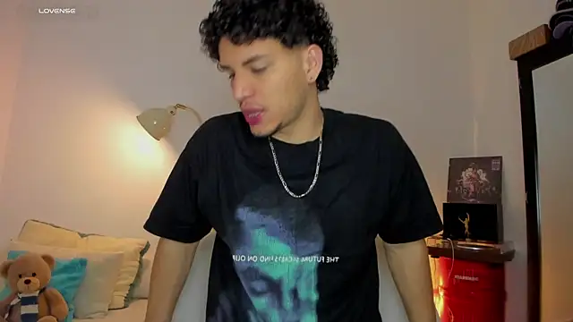 Snapshot of Curlblue chatting on September 22, 2025, 4:03 am Curlblue online show from September 22, 2025, 4:03 am