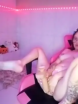 Snapshot of Lua34682 chatting on February 15, 2025, 2:37 am Lua34682 online show from February 15, 2025, 2:37 am