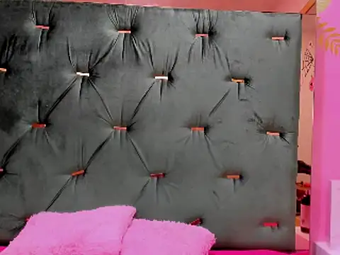 Snapshot of Hellen__4master chatting on March 18, 2025, 5:10 pm Hellen 4master online show from March 18, 2025, 5:10 pm