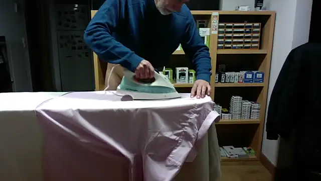 Snapshot of nakedalways999 chatting on December 20, 2024, 9:11 am nakedalways999 online show from December 20, 2024, 9:11 am