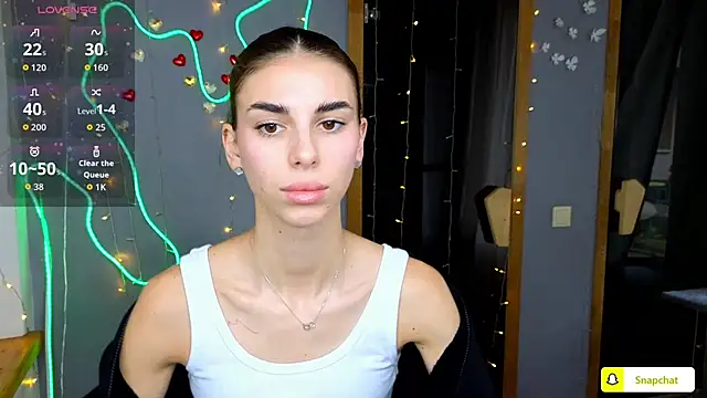 Snapshot of EmmyGreans chatting on September 19, 2025, 5:42 am EmmyGreans online show from September 19, 2025, 5:42 am