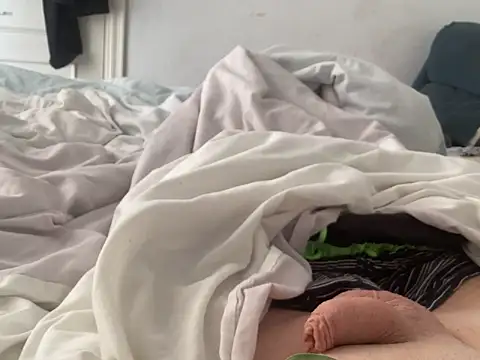 Snapshot of Bossinmidd12 chatting on December 14, 2024, 12:01 pm Bossinmidd12 online show from December 14, 2024, 12:01 pm