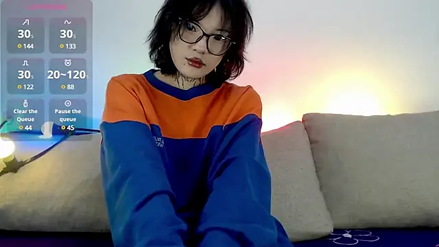 LizzieLight online show from February 5, 2025, 5:31 pm