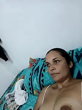 Snapshot of GiveLove1 chatting on September 9, 2025, 9:03 pm GiveLove1 online show from September 9, 2025, 9:03 pm