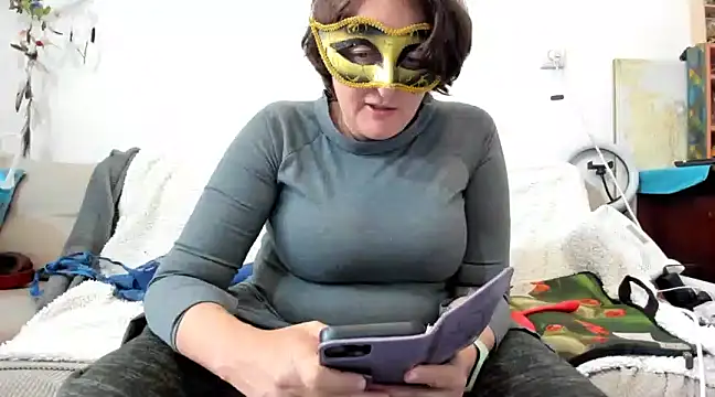 Snapshot of IsraeliMilf chatting on December 22, 2024, 1:33 pm IsraeliMilf online show from December 22, 2024, 1:33 pm