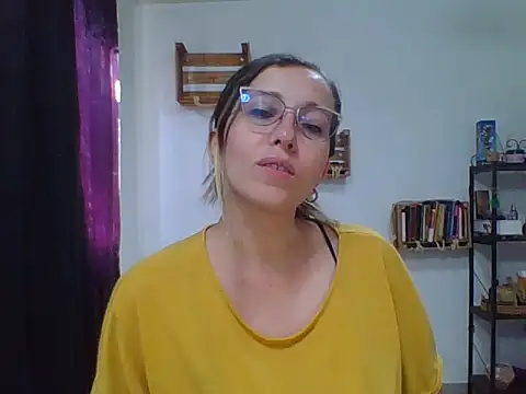 charlott ponce online show from October 21, 2025, 7:03 pm