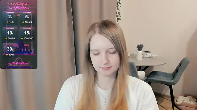 Snapshot of Alyaley chatting on September 18, 2025, 4:42 pm Alyaley online show from September 18, 2025, 4:42 pm