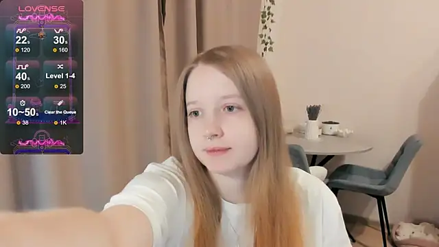 Snapshot of Alyaley chatting on October 2, 2025, 6:59 pm Alyaley online show from October 2, 2025, 6:59 pm