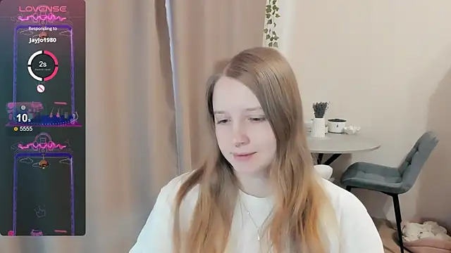 Snapshot of Alyaley chatting on October 9, 2025, 12:03 pm Alyaley online show from October 9, 2025, 12:03 pm