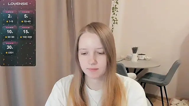 Snapshot of Alyaley chatting on October 17, 2025, 11:46 am Alyaley online show from October 17, 2025, 11:46 am