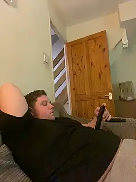 Snapshot of Lukeyboy027 chatting on March 12, 2025, 7:38 pm Lukeyboy027 online show from March 12, 2025, 7:38 pm