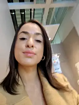 Snapshot of LydiaMaus96 chatting on November 3, 2025, 1:12 pm LydiaMaus96 online show from November 3, 2025, 1:12 pm