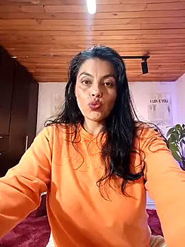 Snapshot of Lust_Mom41 chatting on September 23, 2025, 12:24 am Lust Mom41 online show from September 23, 2025, 12:24 am