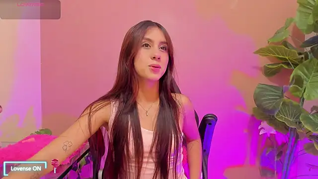 Snapshot of AlanaJones1 chatting on March 13, 2025, 3:54 am AlanaJones1 online show from March 13, 2025, 3:54 am