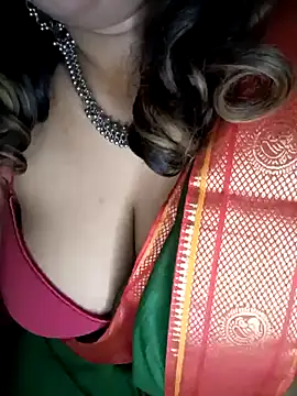 Snapshot of Leo_shreya_888 chatting on January 14, 2025, 5:23 pm Leo shreya 888 online show from January 14, 2025, 5:23 pm