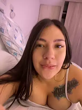 Snapshot of Latina_vanessa chatting on February 26, 2025, 12:49 am Latina vanessa online show from February 26, 2025, 12:49 am