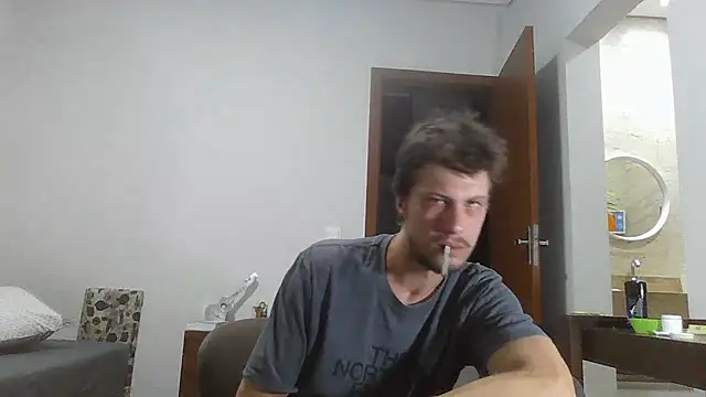 Snapshot of prorafadodoce chatting on February 15, 2025, 4:25 am prorafadodoce online show from February 15, 2025, 4:25 am