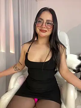 Snapshot of montmariana chatting on February 26, 2025, 12:05 am montmariana online show from February 26, 2025, 12:05 am