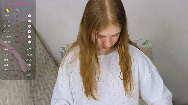 Snapshot of TrissMerigold9 chatting on February 14, 2025, 11:20 pm TrissMerigold9 online show from February 14, 2025, 11:20 pm